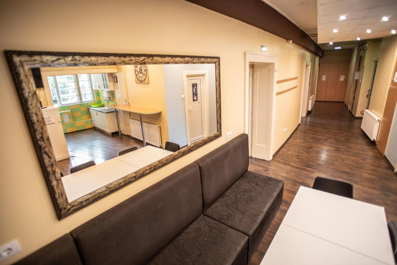 All In Hostel Белград Екстер'єр фото